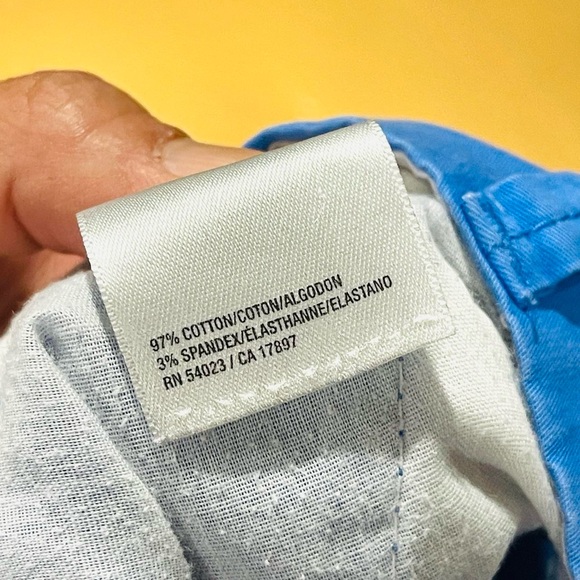 Old Navy Women's Blue Shorts 4 - Picture 4 of 5